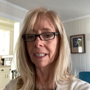 Meet your Posher, Carol